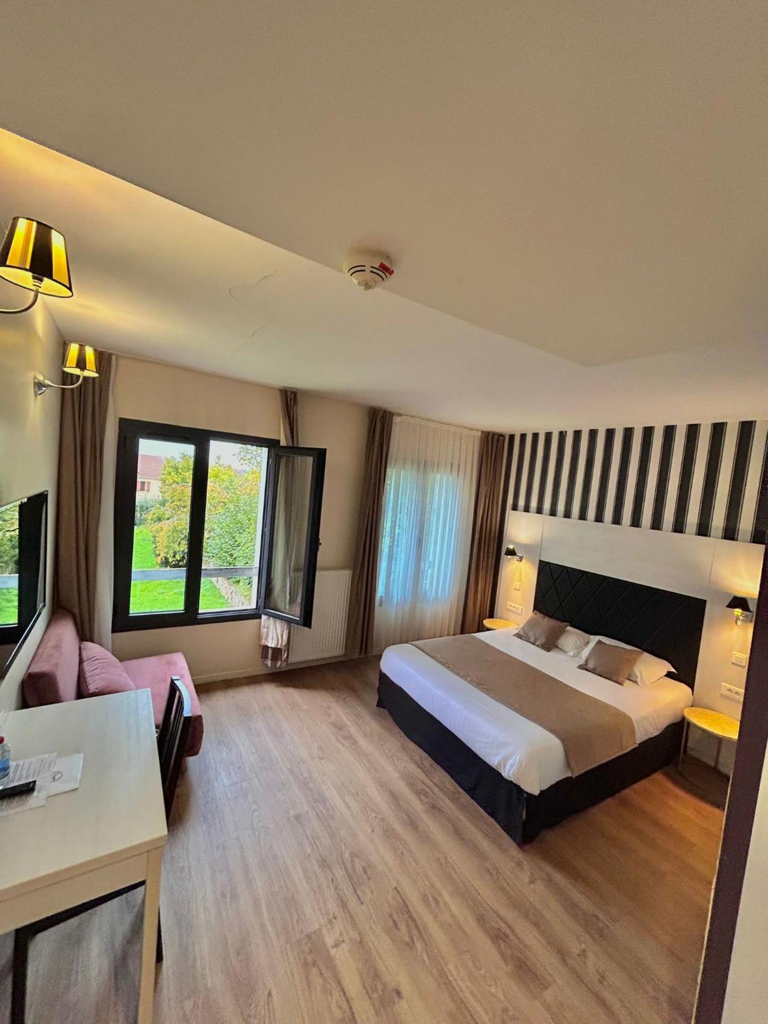 Thoiry Etoile Lodge מראה חיצוני תמונה