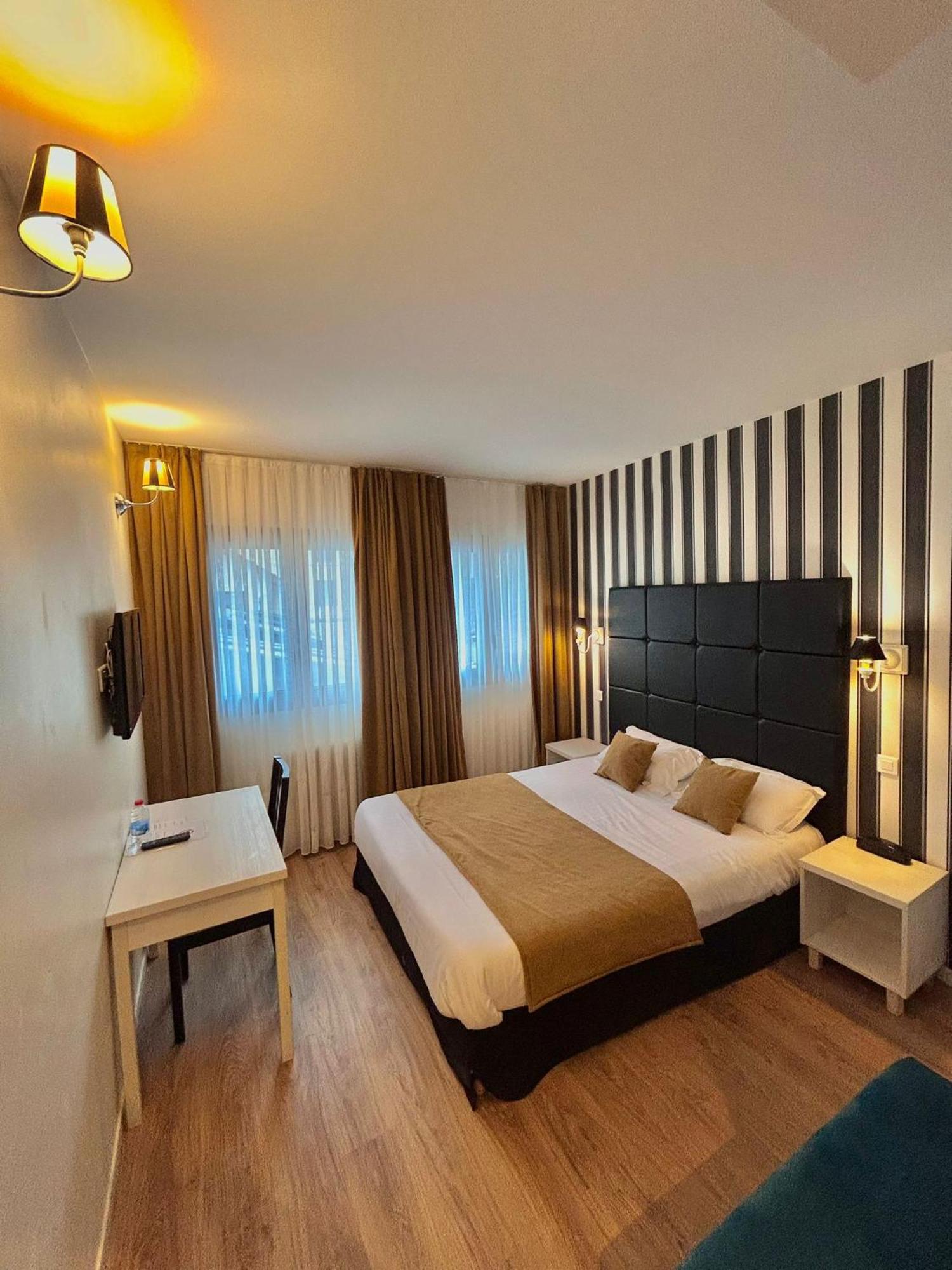Thoiry Etoile Lodge מראה חיצוני תמונה