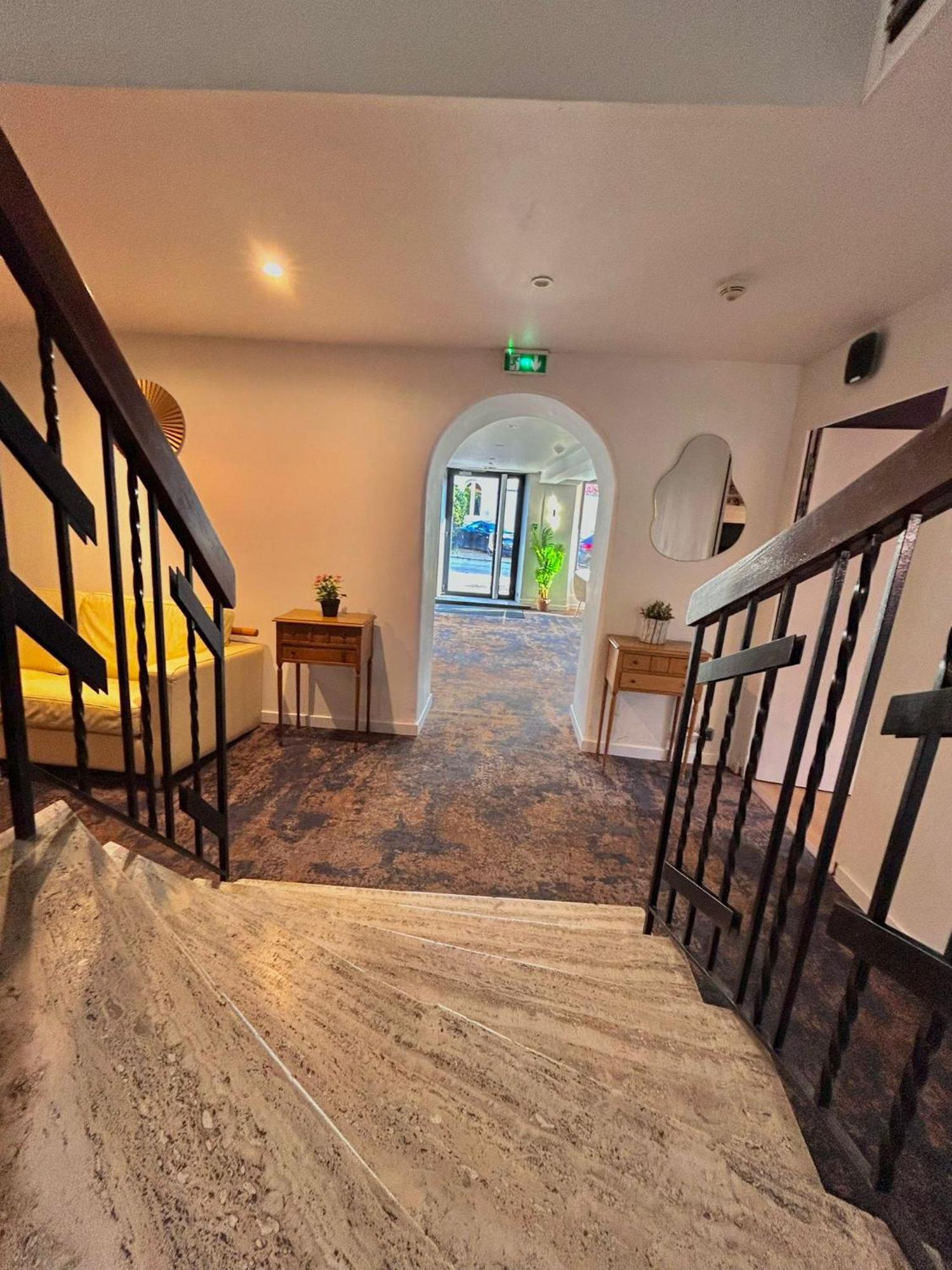 Thoiry Etoile Lodge מראה חיצוני תמונה